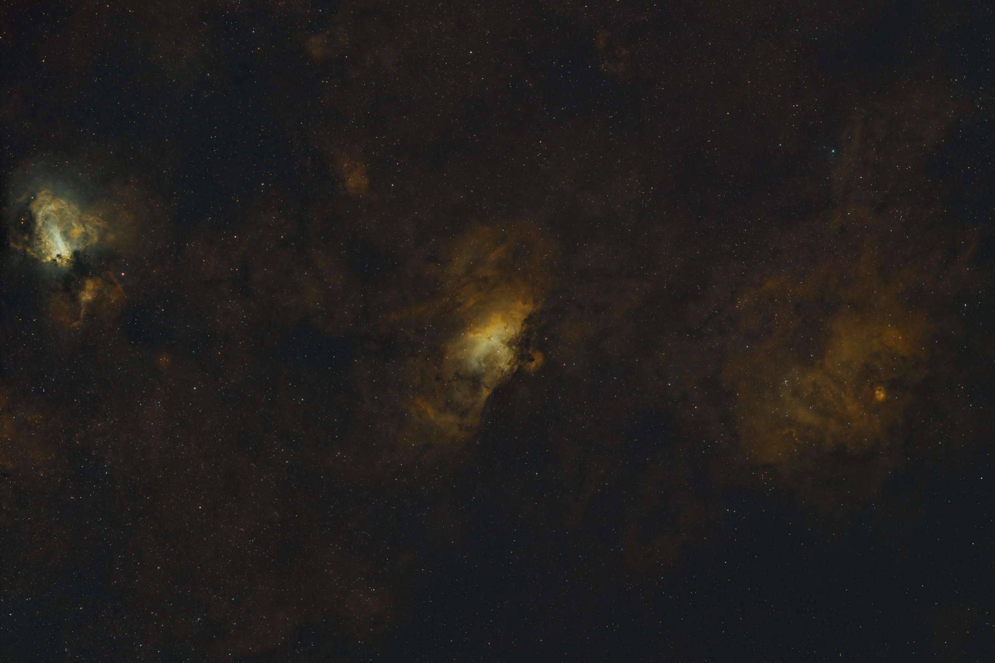 Der Adlernebel oder IC 4703 ist ein Nebel in Verbindung mit einem offenen Sternhaufen. Der offene Sternhaufen trägt im Messier-Katalog die Bezeichnung M16.